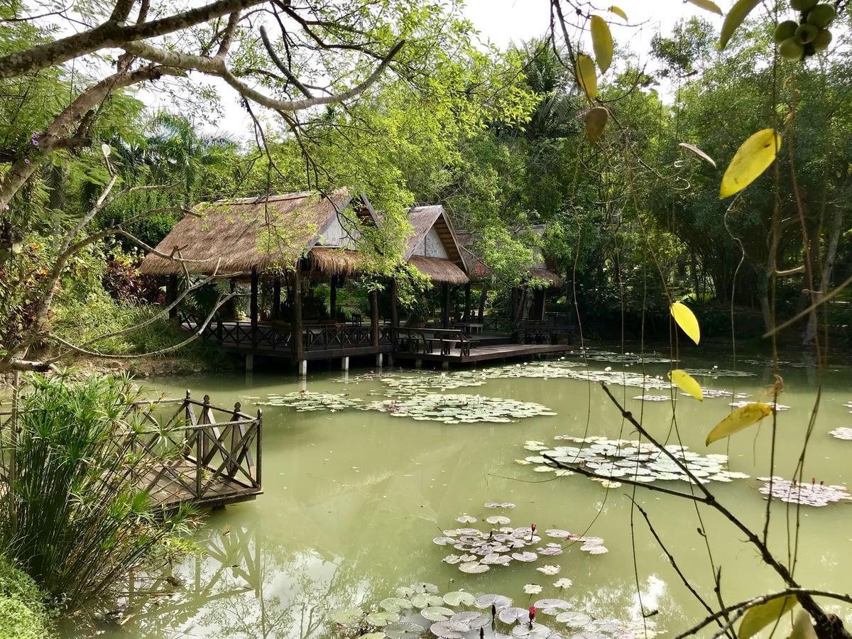 Santi Resort & Spa Luang Prabang Exterior photo