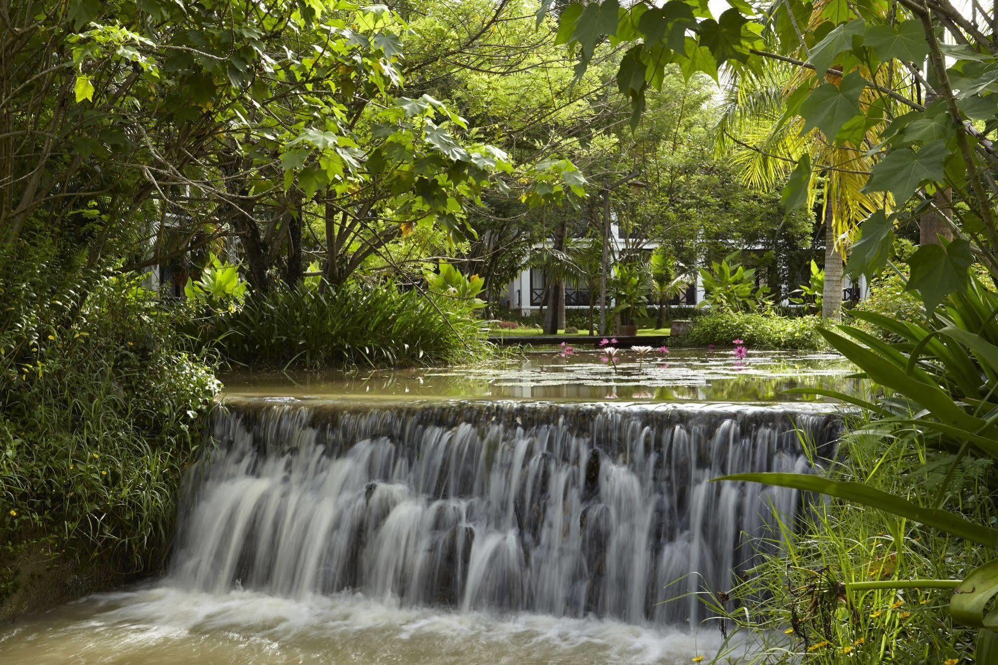 Santi Resort & Spa Luang Prabang Exterior photo
